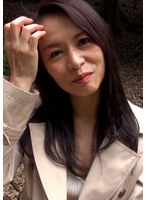 【騎乗位♡】こんなに綺麗で清楚な熟女が！？刺激を求めてAV出演！恥じらいながらも快楽にハマる五十路熟女のエロ過ぎSEX！｜h_1724a112g00003